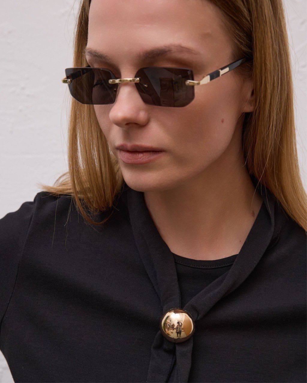 Тениска Lora Black