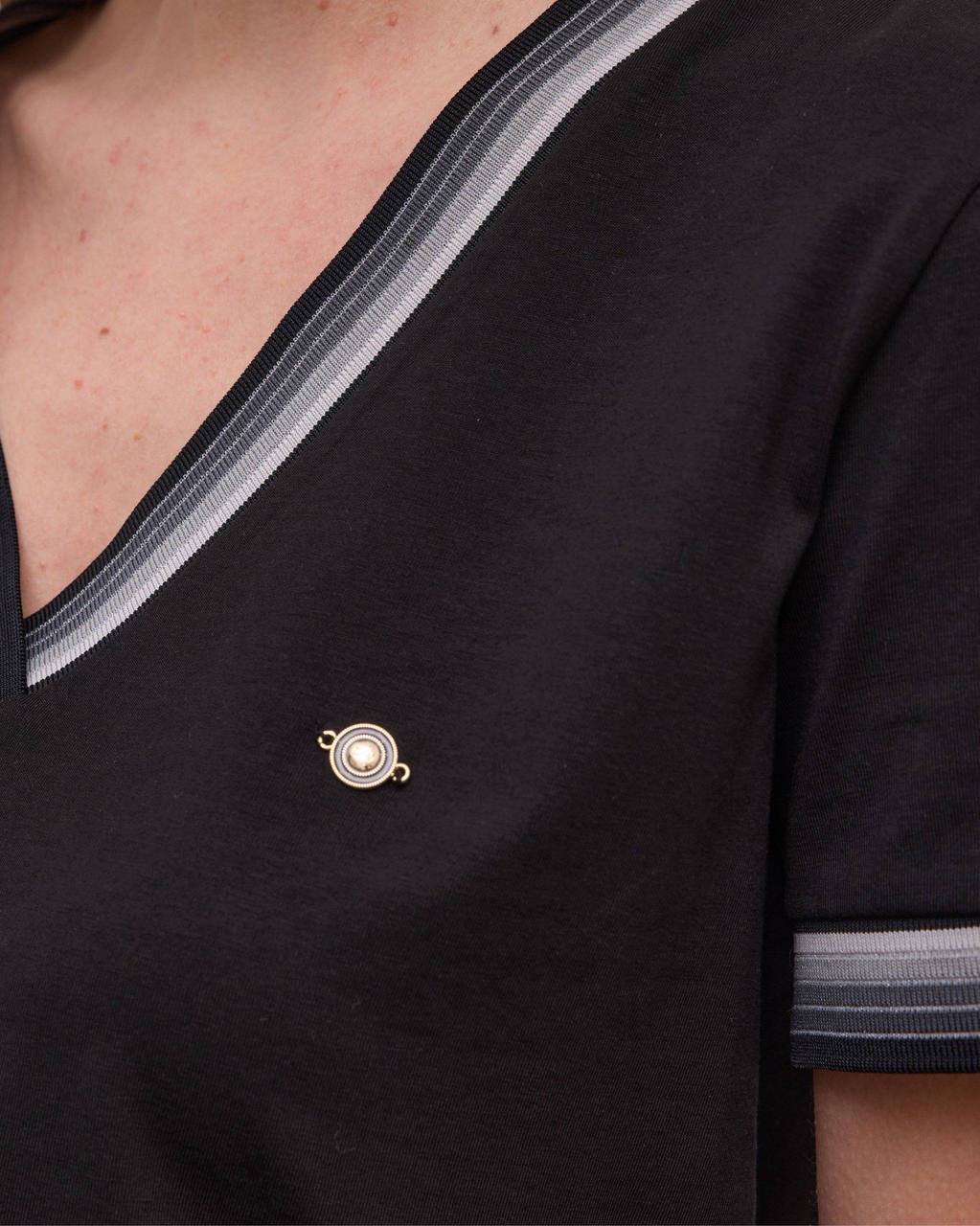 NOIRÉA Contrast Top